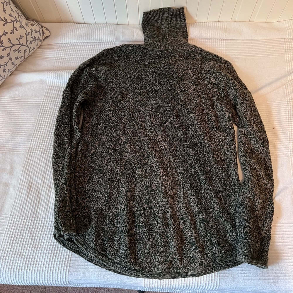 Eight Eight Eight Turtleneck Women